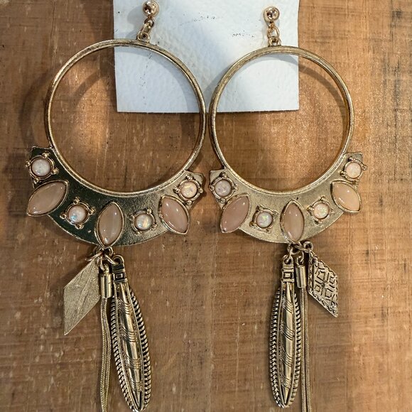 Free People Winona Bohemian Classic Hoop Earrings with Fringe NWT - Picture 7 of 7